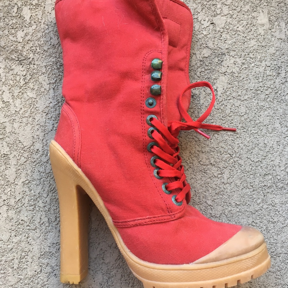 6-inch heeled, High-top boots with Real Sheep  Fur
